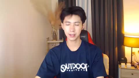 call me james online show from October 19, 7:40 pm