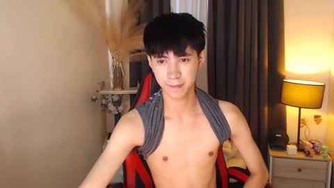 call me james online show from October 18, 7:01 am