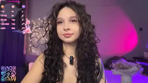 BabyMooon online show from July 26, 7:00 pm