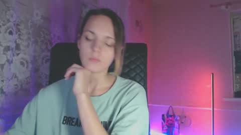 Sonya online show from November 7, 8:55 pm