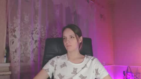 Sonya online show from April 2, 7:10 pm