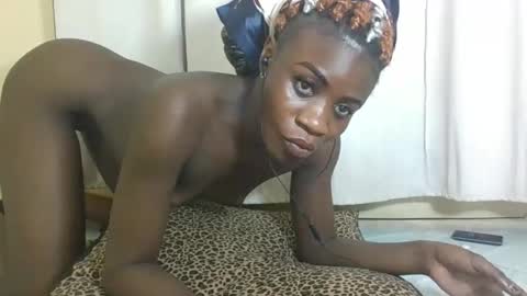 Snapshot of babyrozillah chatting on March 6, 6:26 pm PRISCILLAH online show from March 6, 6:26 pm