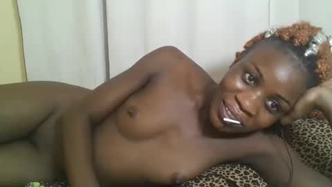 Snapshot of babyrozillah chatting on March 8, 9:18 pm PRISCILLAH online show from March 8, 9:18 pm