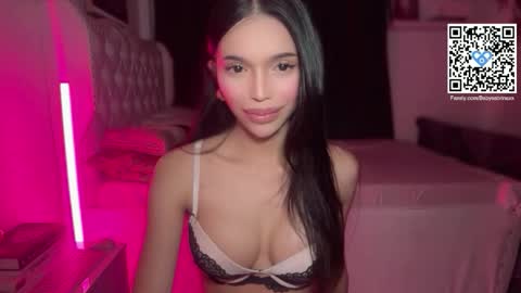 babysabrinaxx online show from April 1, 2:56 am
