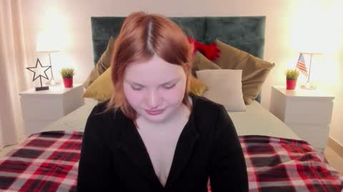 babyyulli online show from March 16, 5:32 am