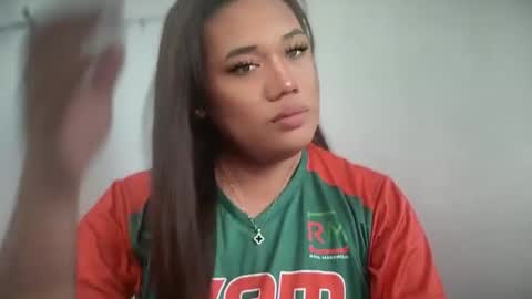 AMARA - FOLLOW ME AND THUMBS UP online show from June 5, 11:32 pm