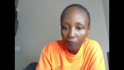 baddie_bunnie online show from April 22, 8:10 am