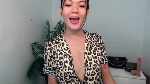 Hello  im your lovely Cheska online show from April 7, 1:24 pm