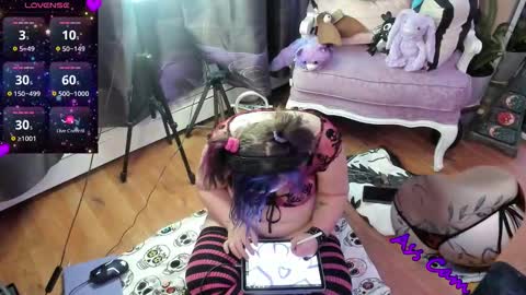 badlandsbrat online show from February 3, 10:47 pm