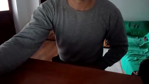 baiat_frumusel online show from February 16, 1:27 pm