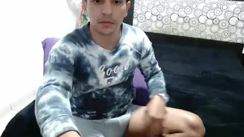 YOANDRES online show from February 11, 12:15 pm