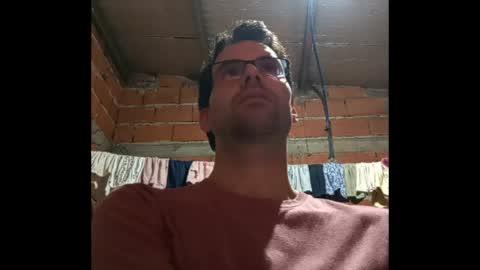 Ezequiel online show from April 8, 2:03 am