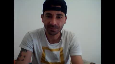 banciuclaudiu87 online show from May 4, 7:04 am