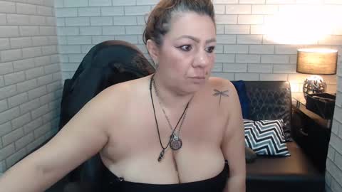 Snapshot of barbara_portman chatting on February 17, 12:16 pm Barbara online show from February 17, 12:16 pm