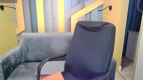 barbaraturners online show from March 8, 4:12 am