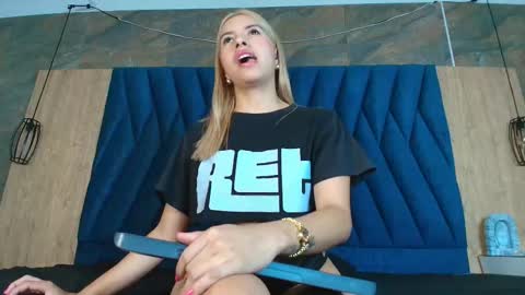 barbiie_98 online show from September 19, 12:53 pm