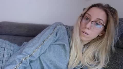 Lena online show from April 20, 5:38 pm