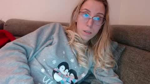 Lena online show from April 2, 5:53 pm