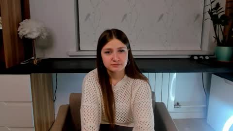 Elise online show from December 18, 1:23 am