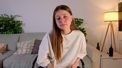 Elise online show from November 30, 1:23 am