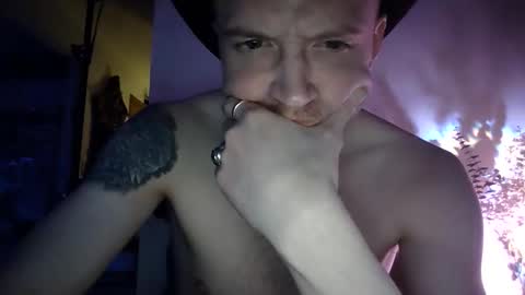 ...Xtfer online show from February 19, 9:41 am