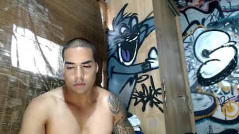 Justin online show from April 7, 8:33 pm