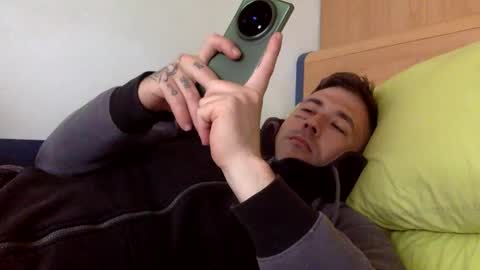 BB Namelezz online show from April 11, 9:24 am