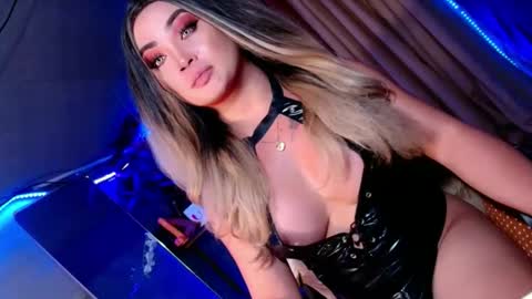 bby_lexielore69 online show from October 11, 1:43 am