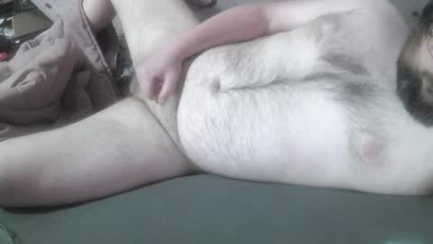 bear282667 online show from April 17, 2:58 am