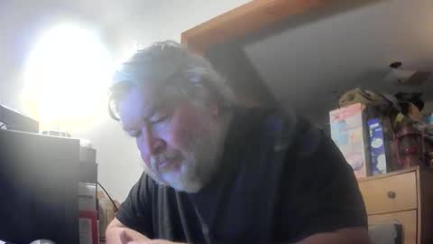 bear online show from May 16, 2:19 am
