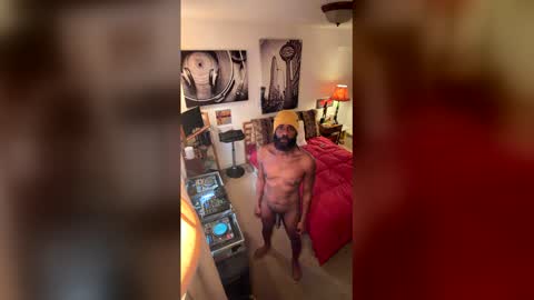 bearmeat4you online show from April 15, 5:27 pm