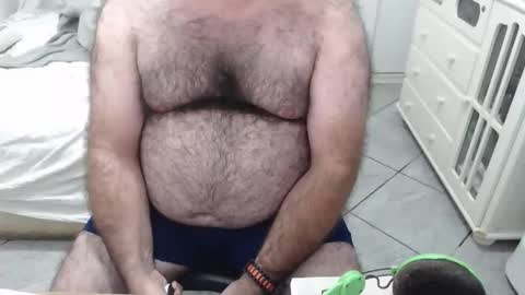 Snapshot of beastbearmg chatting on September 10, 12:44 am beastbearmg online show from September 10, 12:44 am