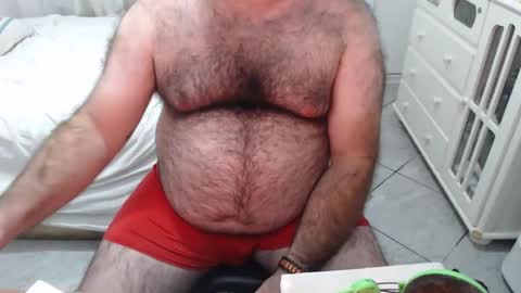 Snapshot of beastbearmg chatting on September 12, 12:45 am beastbearmg online show from September 12, 12:45 am