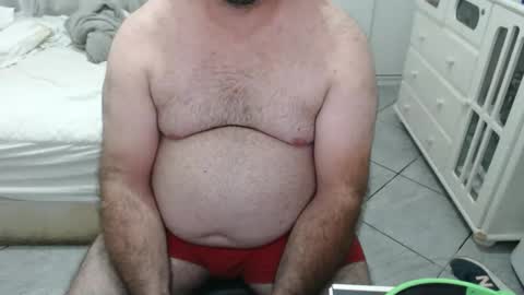 Snapshot of beastbearmg chatting on October 12, 12:47 am beastbearmg online show from October 12, 12:47 am