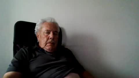 Snapshot of beatli chatting on October 25, 12:27 pm Beat online show from October 25, 12:27 pm