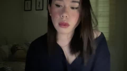 Snapshot of beautiful_lust69 chatting on December 5, 5:10 am Sweet Aya online show from December 5, 5:10 am