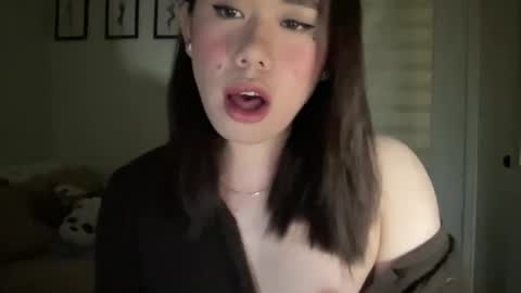 Snapshot of beautiful_lust69 chatting on January 1, 2:09 pm Sweet Aya online show from January 1, 2:09 pm