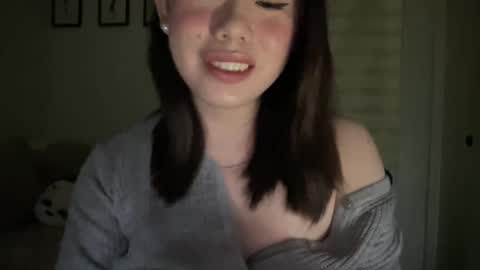 Snapshot of beautiful_lust69 chatting on January 3, 1:46 pm Sweet Aya online show from January 3, 1:46 pm