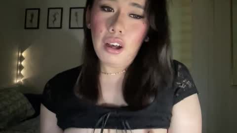 Snapshot of beautiful_lust69 chatting on October 25, 5:51 am Sweet Aya online show from October 25, 5:51 am