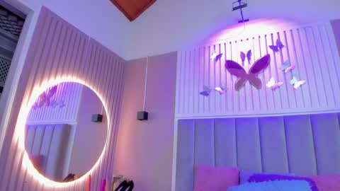 Chantall online show from January 17, 3:16 am