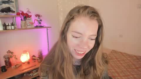 Eliise online show from April 7, 8:16 am