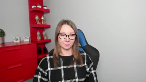 Zoe online show from October 17, 7:34 am