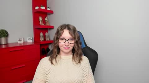 Zoe online show from October 9, 7:03 am