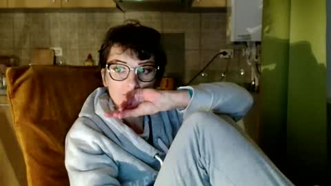 Raluca online show from January 12, 7:21 pm