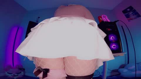 Becca online show from April 22, 2:52 am