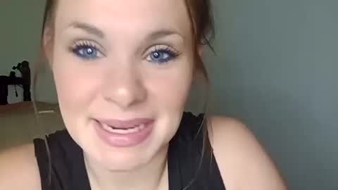 BECKY BOO  online show from October 29, 7:10 am