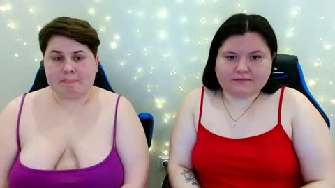 BeckyAndEllen online show from April 22, 11:50 am