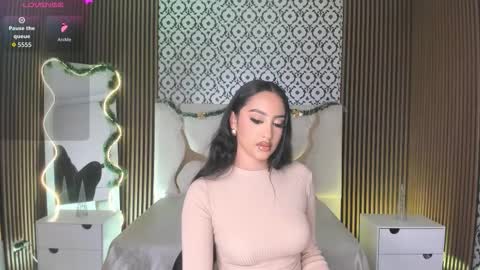 BELLA online show from November 25, 9:35 pm