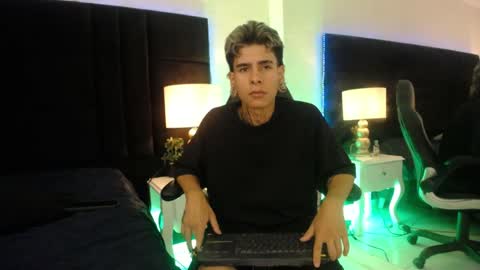 bel_sebu online show from April 8, 5:10 am