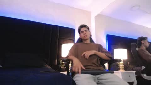 bel_sebu online show from April 6, 8:54 pm